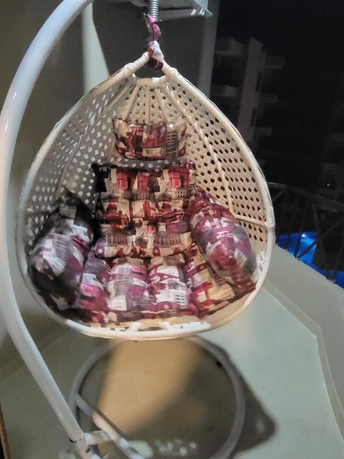 Three-Bedroom Apartment,1255515067:JPEG