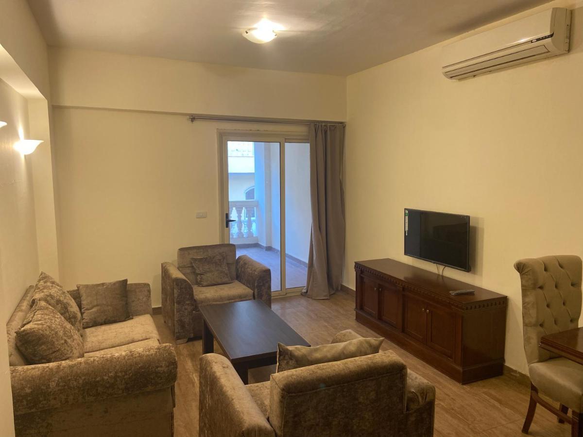 One-Bedroom Apartment,1388605856:JPEG