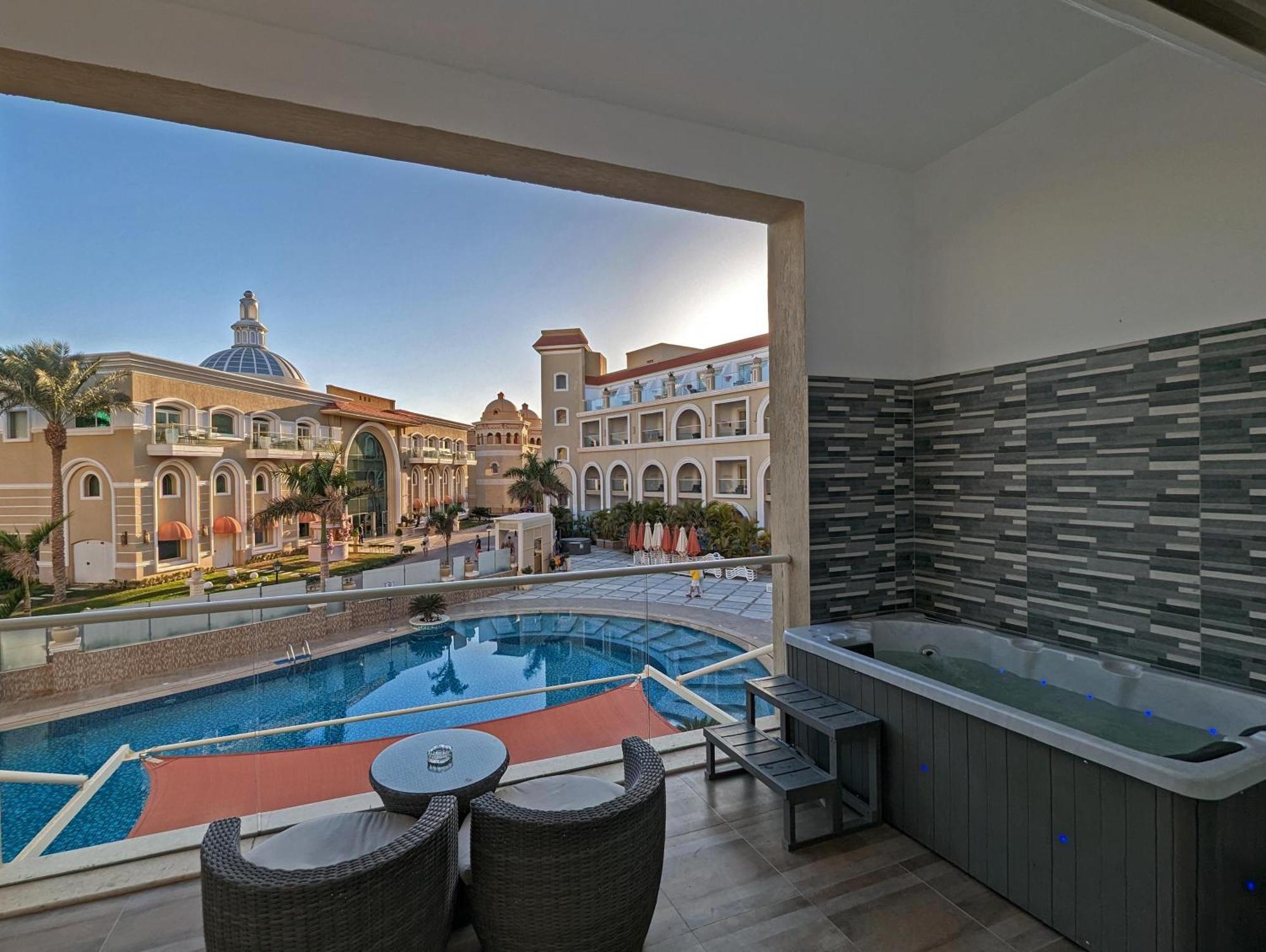 Jacuzzi Suite