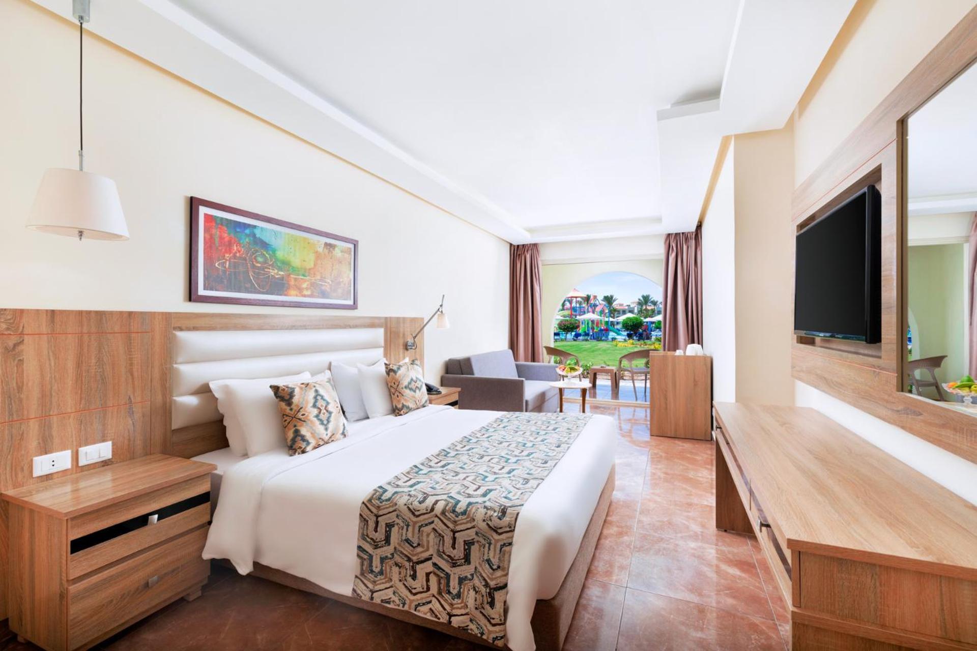 Deluxe Room Lagoon View