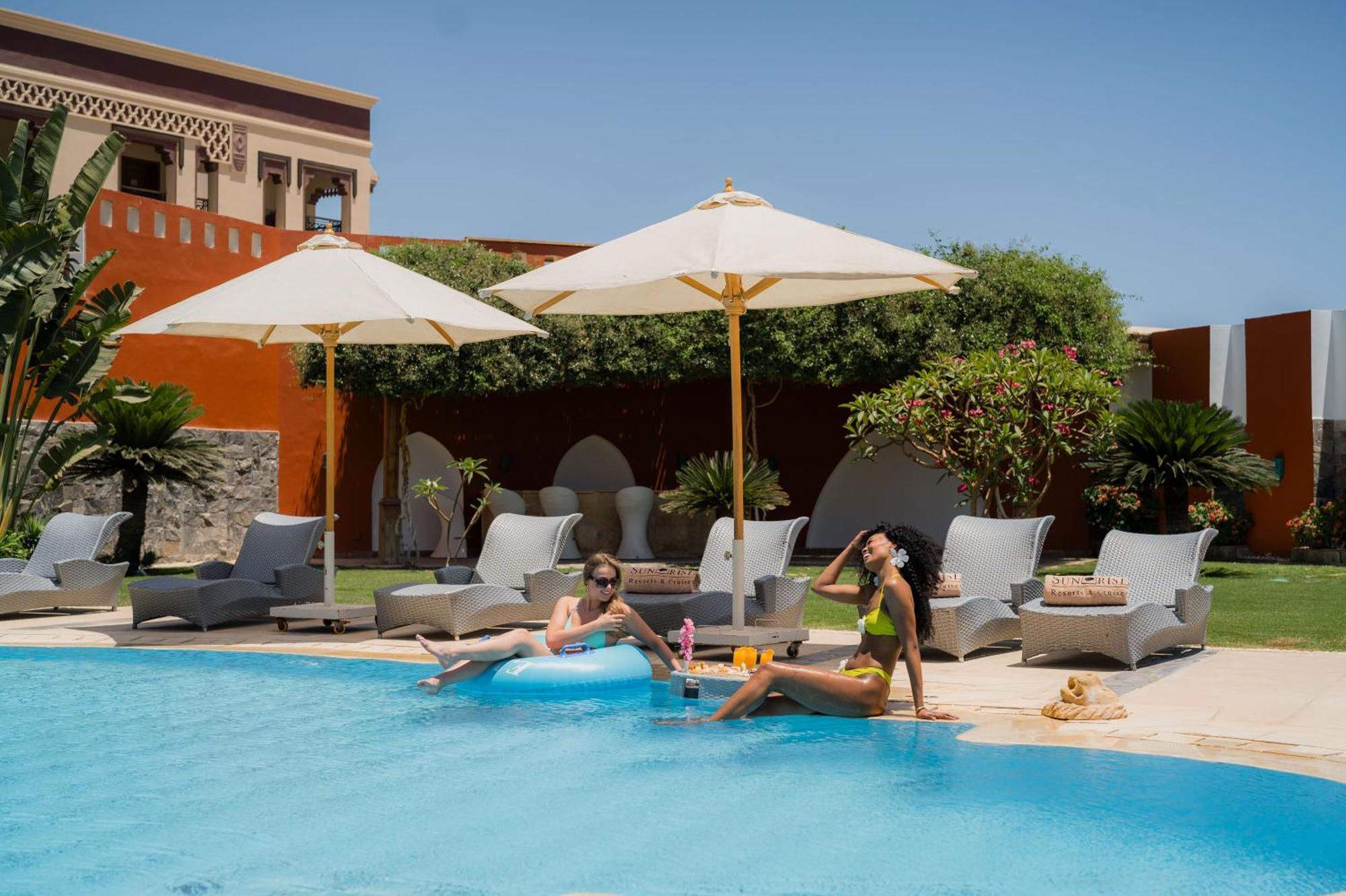 Royal Villa,1593650319:JPEG