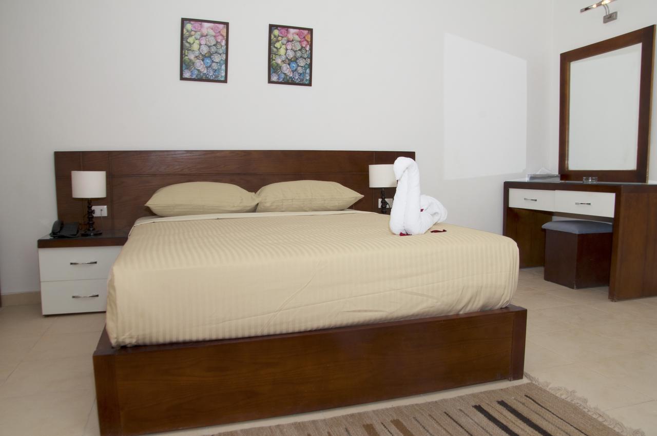 Triple Room,517576092:JPEG