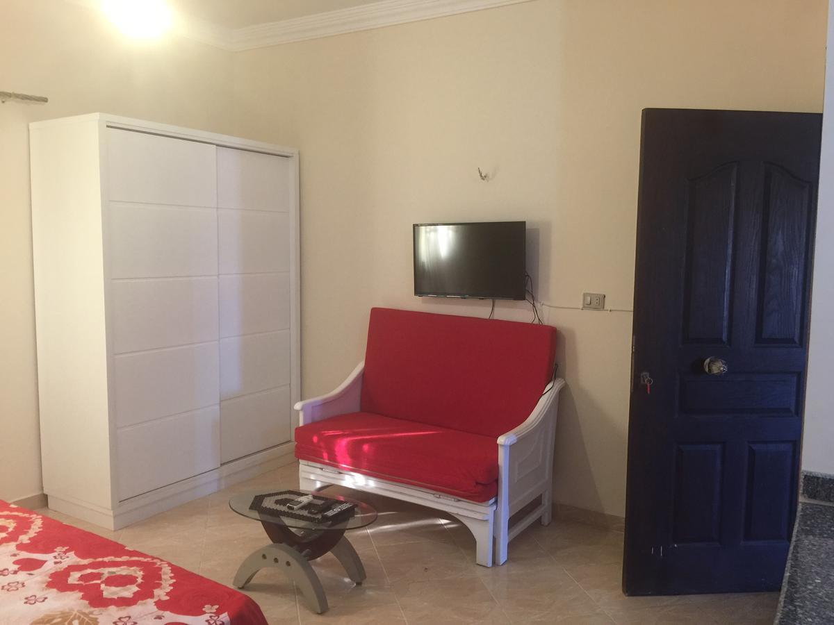 Studio with Sea View,639190767:JPEG