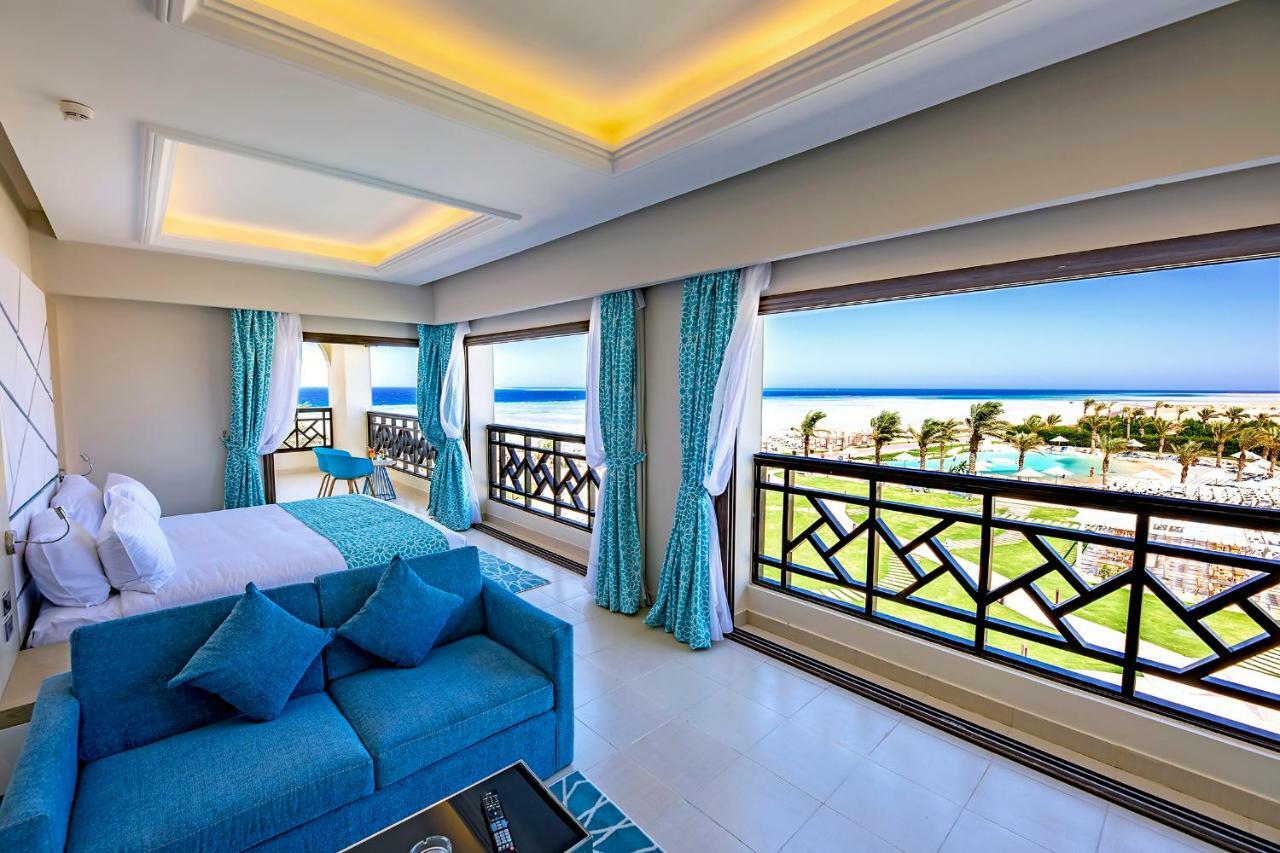 Gravity Suite Sea View