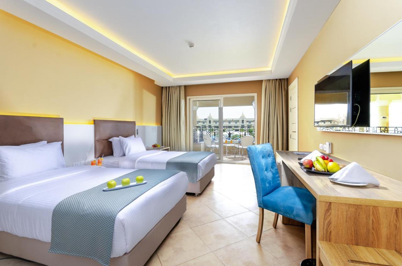 Double or Twin Room Pool View