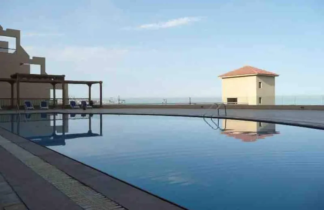 Lovely 2 Bedroom Condo With Beach Access & Pool!-1