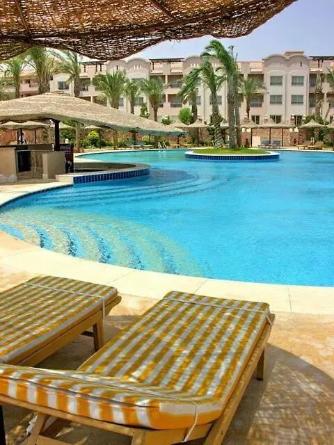 Apartment With Sea View And Pool In Sahl Hashesh-1