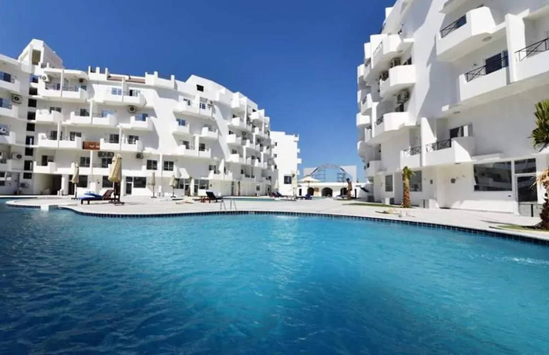 Apartment Bluehouse Near The Sea Redsealine-1