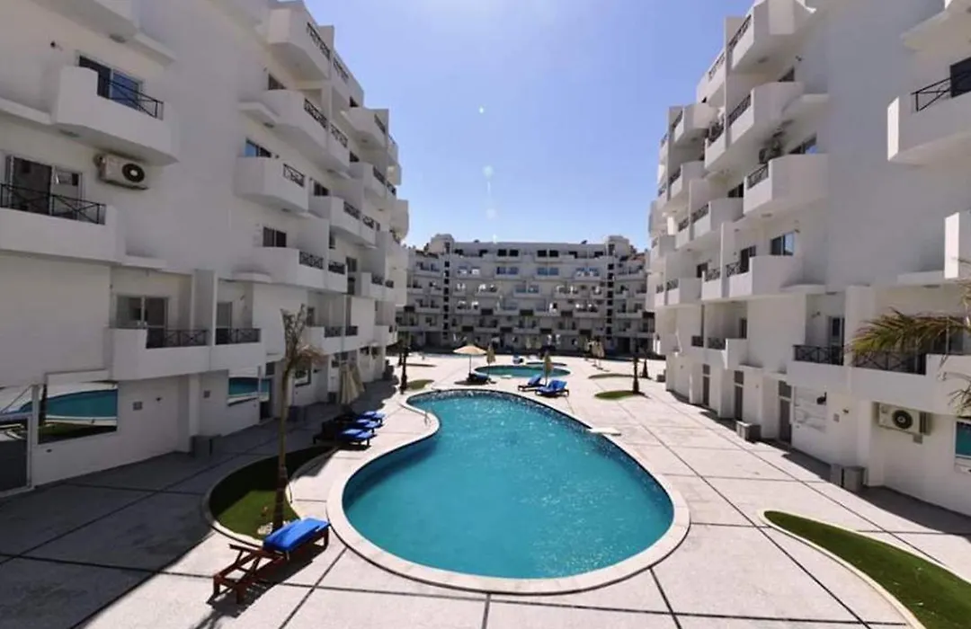 Apartment Vicenta Near The Sea Redsealine-1