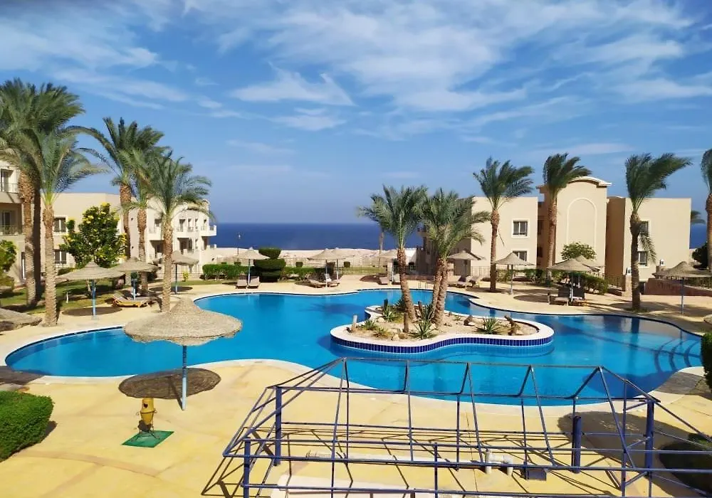Amazing 3 Bedrooms Panoramic Sea View First Line Sunset Pearl Sahl Hashesh-1