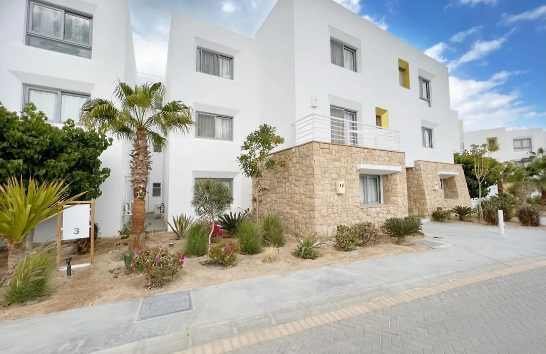 Calming & Cozy 3Bdr Getaway Swan Lake El Gouna-1