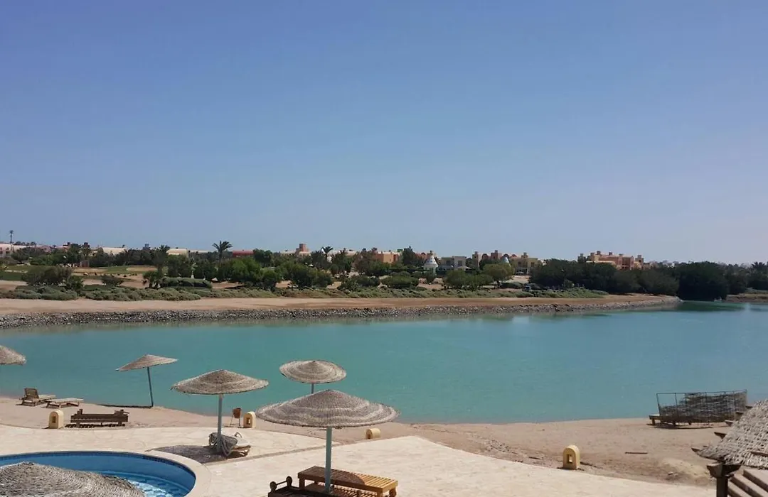 Gouna 1 Bedroom Shared Pool And Lagoon-1