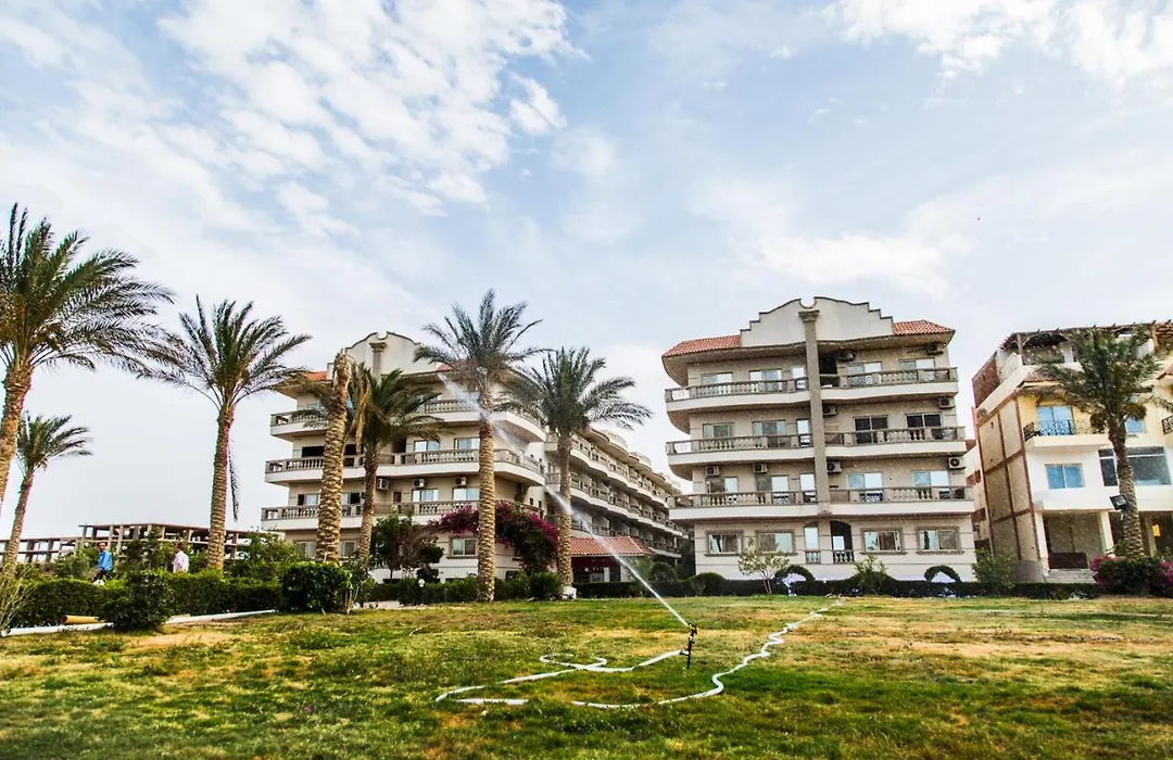 Two Bedroom Apartment With Pool Nour Plaza F31-1