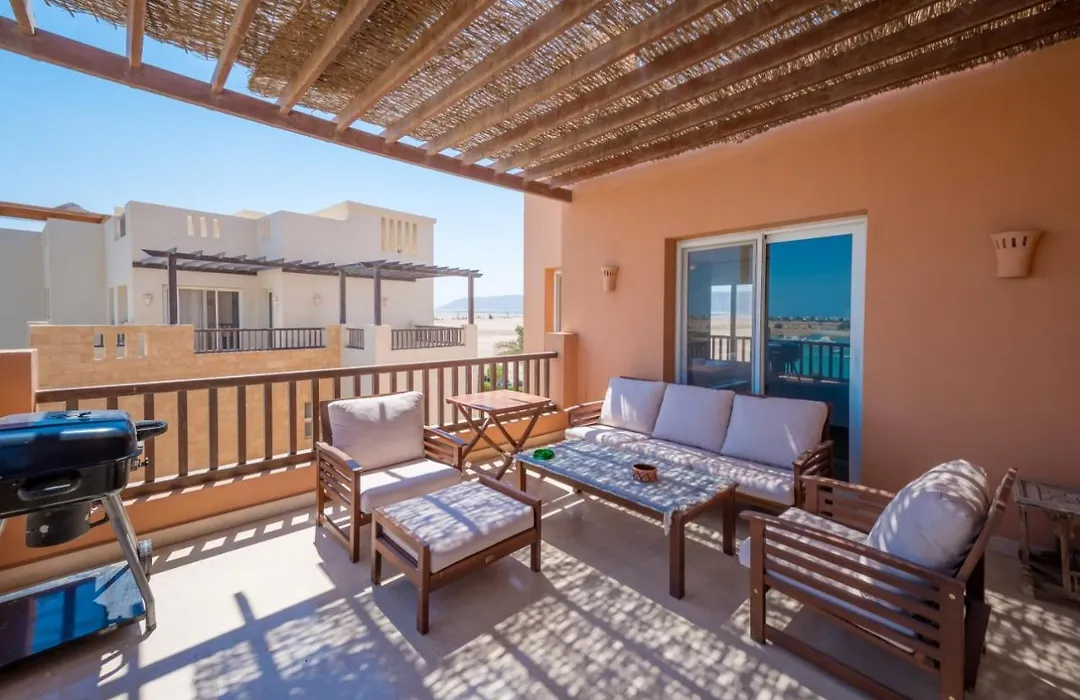 Artful 2-Bedroom In Waterside, El Gouna. Lagoon, Pool & Wake Park-1
