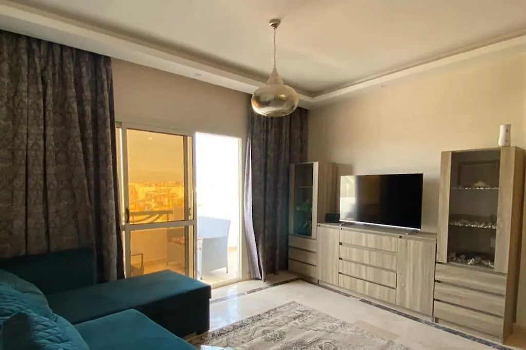 Very Pleasant Apartment With Beach Access!-1