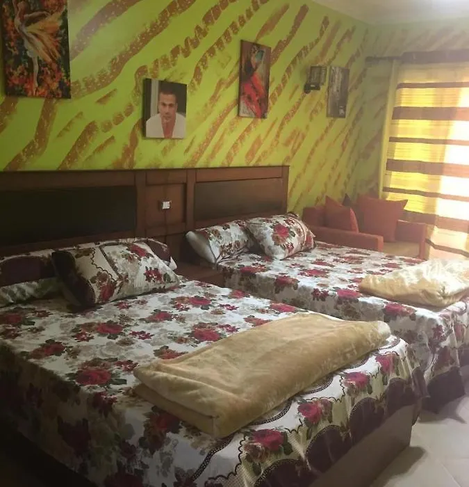 Studio In Florenza Khamsin Amr Diab Singer-1