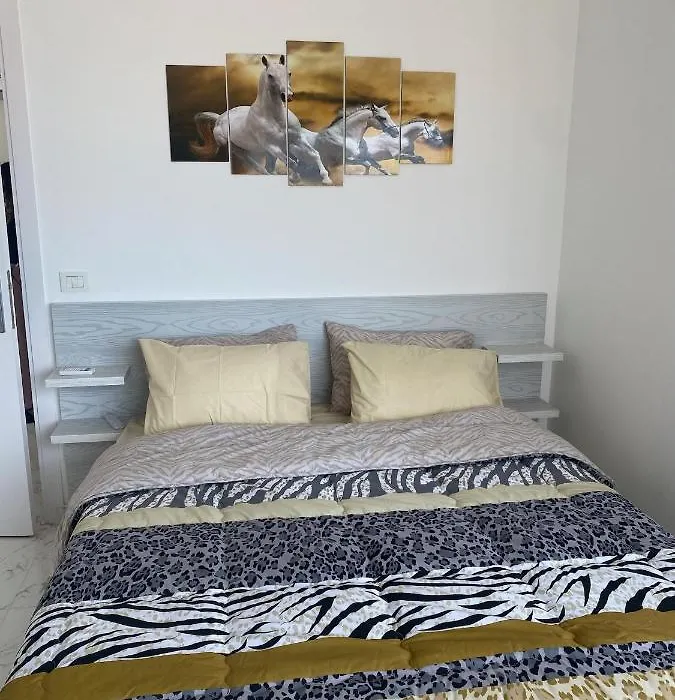 Blue Whale Hurghada Beach Front Apartments City Centre-1