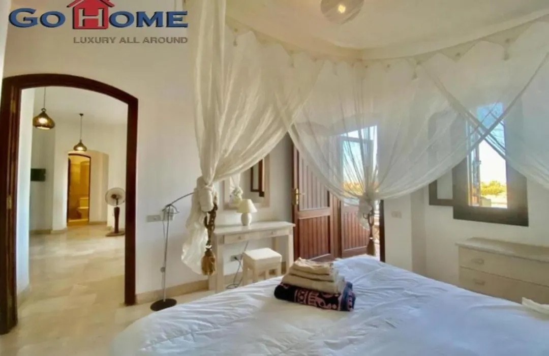 Amazing 2-Bedroom Apartmen West Golf-1