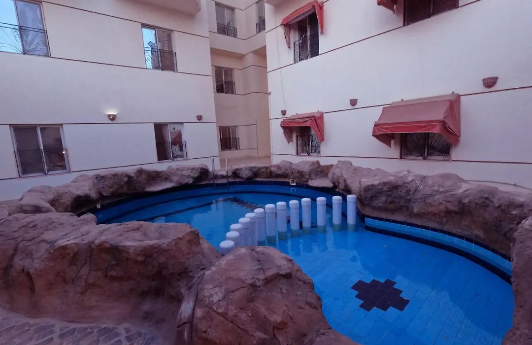 One Bedroom Apartment With Pool Access-1