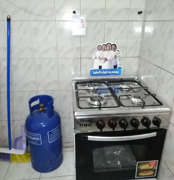 ستديو مميز بوسط البلد محاط بكل خدمات السياحيه-1