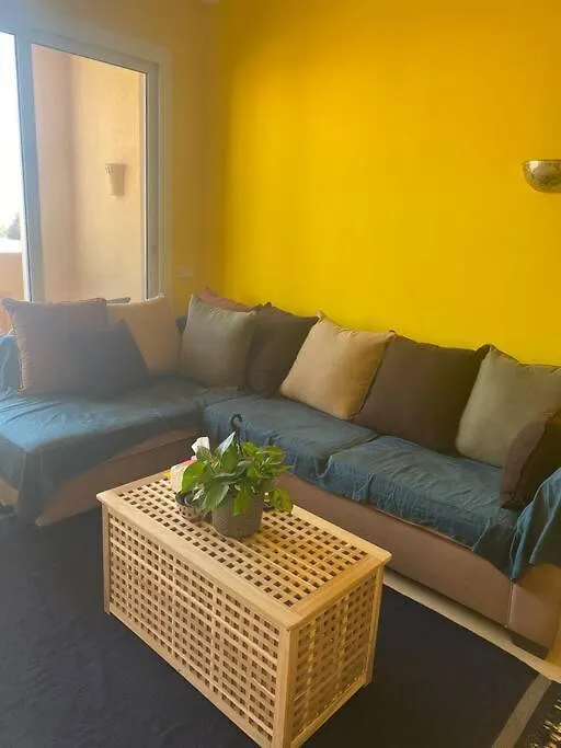 Vibrant Seaview 2-Bedroom Flat-1