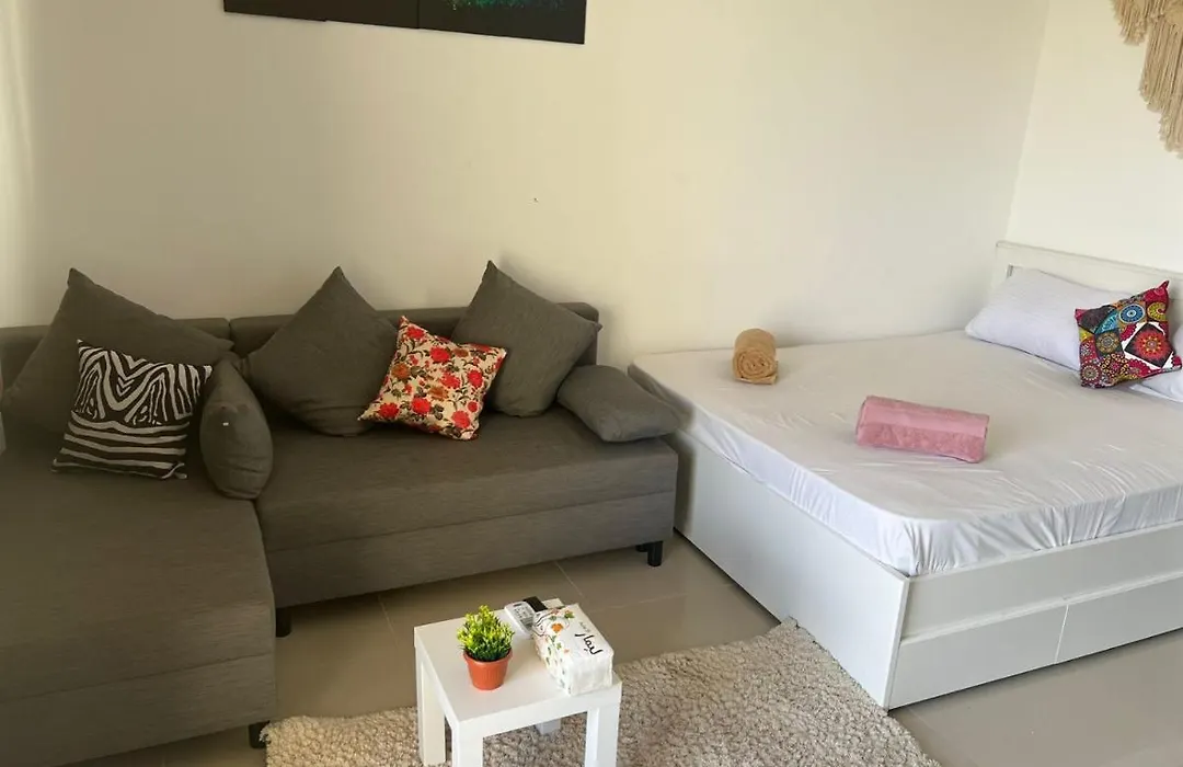 Cozy Studio In G Cribs-1
