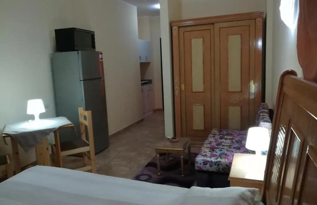 Studio Florenza Khamsin-1
