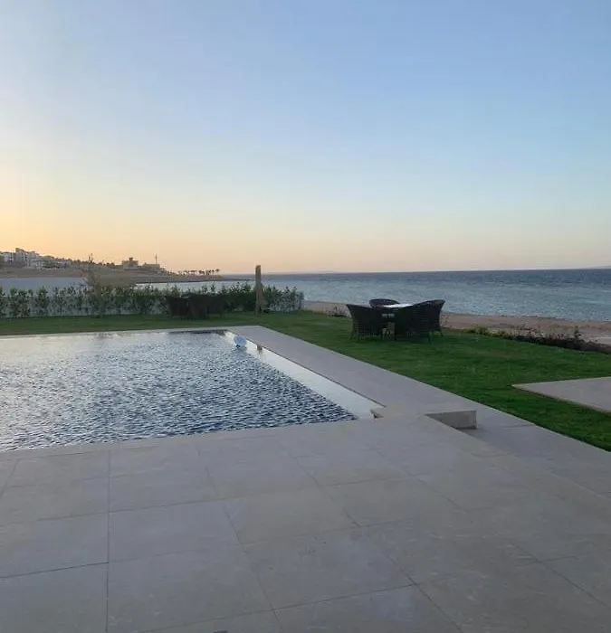 Villa Royal-1
