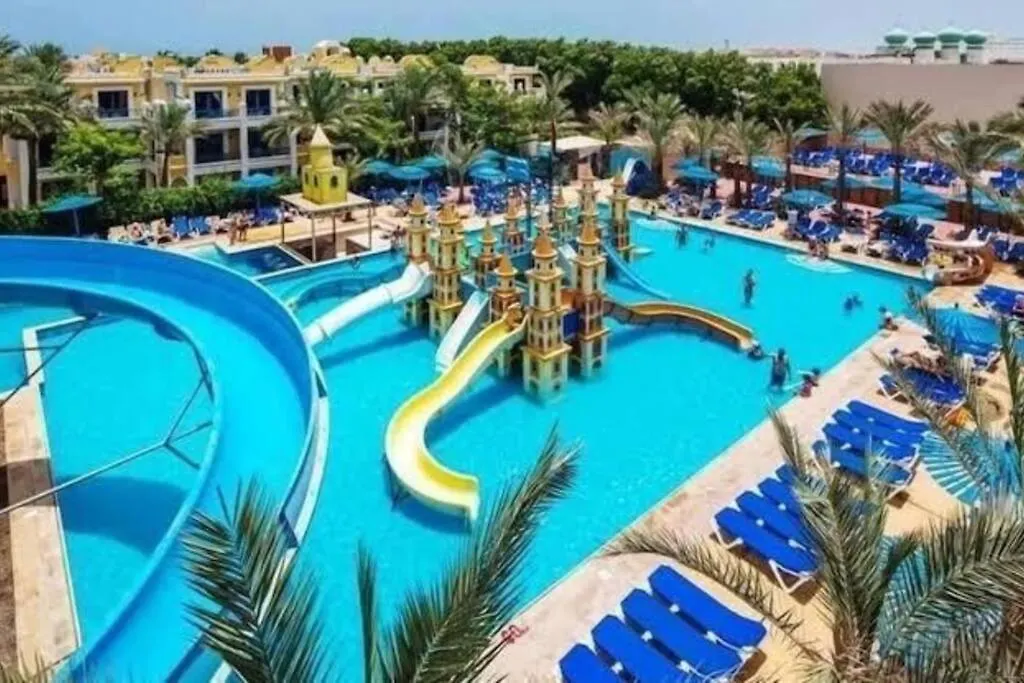 1-Bedroom Apartment With 2 Balconies Overlooking The Pool And Aqua Park In View Aqua Apartments And Suits In Mirage Bay Resort & Aquapark Hotelm In Mirage Bay Resort And Aquapark-1