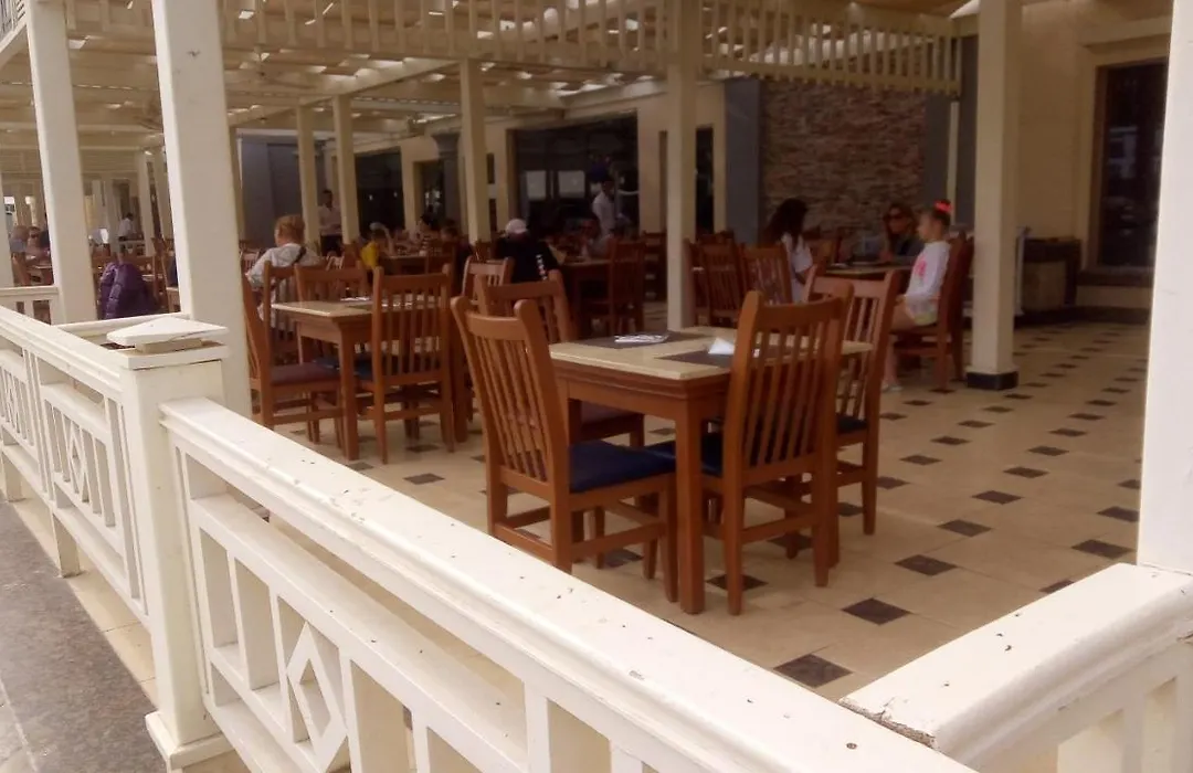 a louer un appartement a mirage bay a hurghada en egypte-1