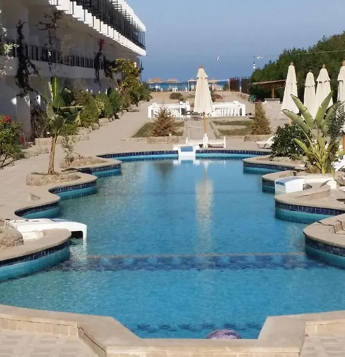 Captain Resort-1