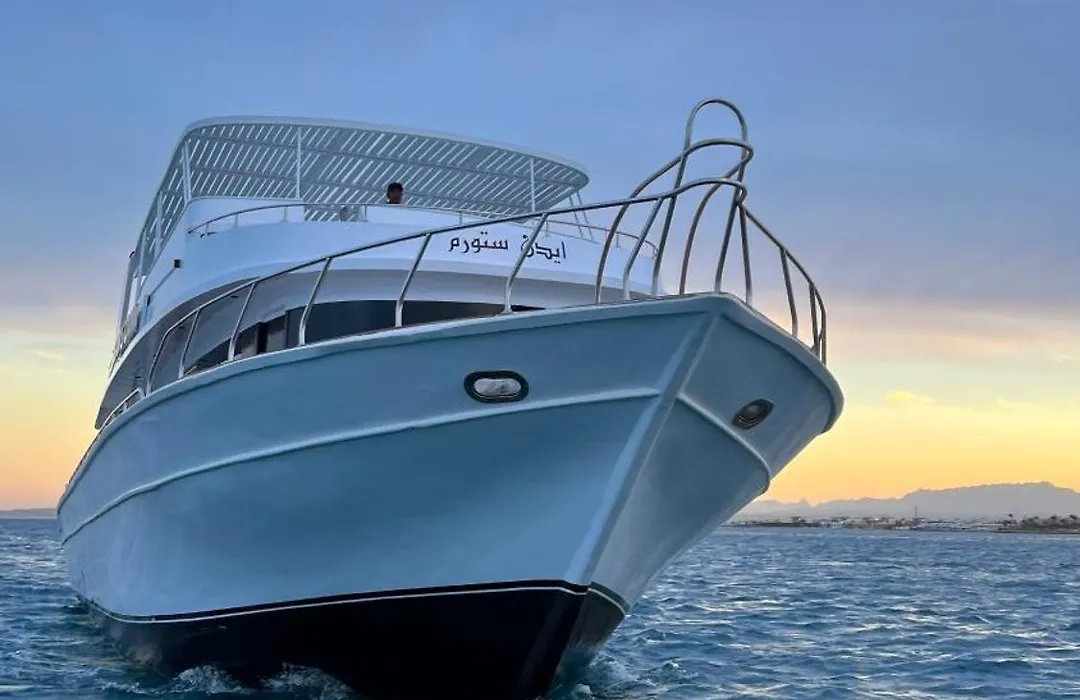 Edan Storm Yacht-1