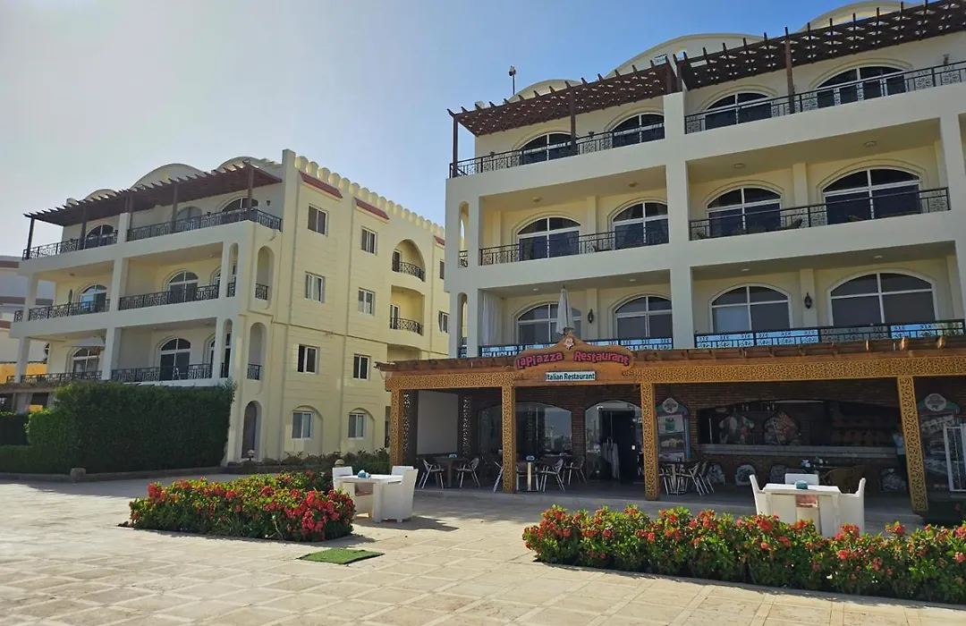 Palm Beach Piazza Apart Hotel Sahl Hasheesh-1