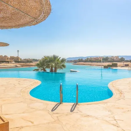 Sabina Classy 1 Bedroom Apartment Lagoon View & Pool El Gouna-3