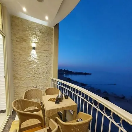 Rony'S Ocean View Family Apartment-2
