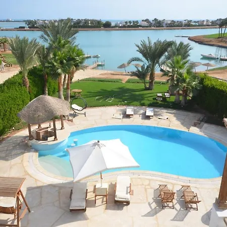 Beach Front Four-Bedroom Villa In Ph4 With Private Pool In El Gouna-2