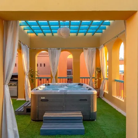 Heated Jacuzzi 2Br Apartment On Yacht View-2