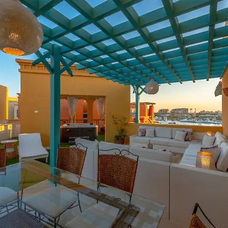 Heated Jacuzzi 2Br Apartment On Yacht View-3