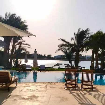 Beach Front Four-Bedroom Villa In Ph4 With Private Pool In El Gouna-3