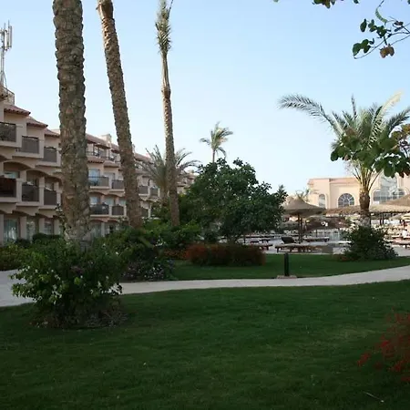 Pyramisa Beach Resort Sahl Hasheesh - Studio Apartment-3