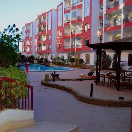 Apartment In Desert Pearl Hurghada-2