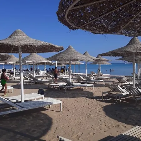 Apartment With Sea View And Pool In Sahl Hashesh-3