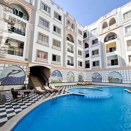 Studio Pool View Next To The Marina,Sheraton Plaza 312-3