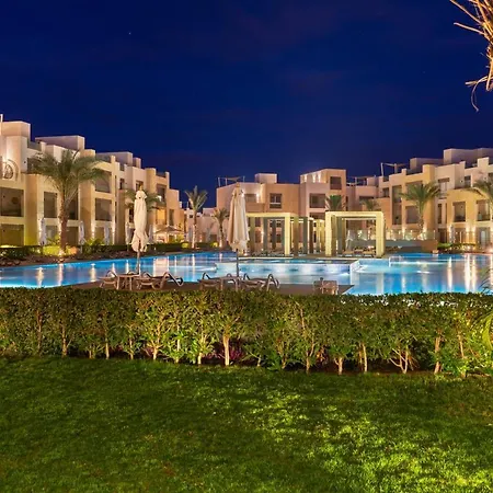 Elegant & Edgy 2 Bedroom W Beach & Pool Mangroovy-2
