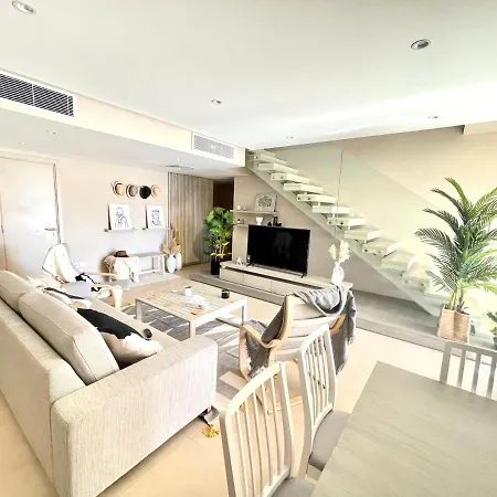 A Stunning Seaview Penthouse; 3Bedrooms + Nanny-2