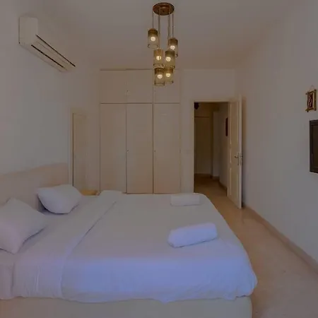 Elegant 1Br Apartment In South Marina Ground Floor-3