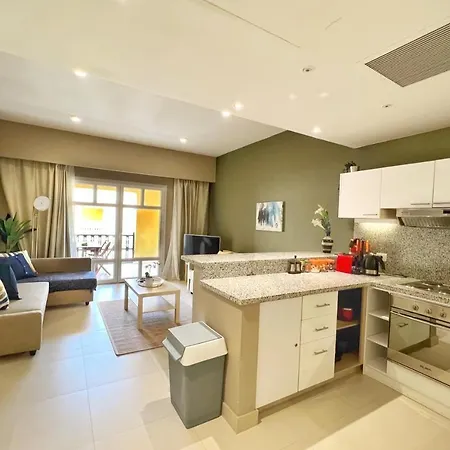 Minimal & Central 1Bdr Apt Abu Tig Marina-2