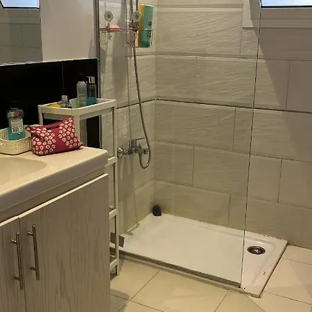 Cozy 1 Bedroom In Azzurra-3