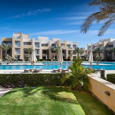 Jazzy 1Bdr W Outdoor Pool View Terrace Free Pool & Beach Access-2
