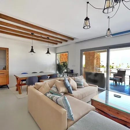 Calming & Cozy 3Bdr Getaway Swan Lake El Gouna-3